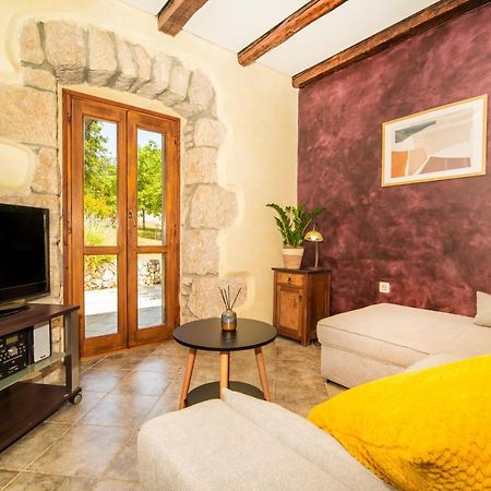 House Luce Villa Krapan Екстериор снимка